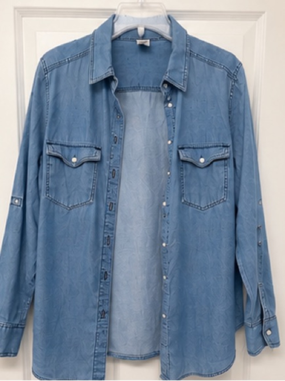 NOW Designs Chambray Denim Button-Up Shirt | Size 16